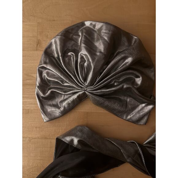 Silver Liquid Turban Hat And Reversible Scarf - Picture 3 of 4